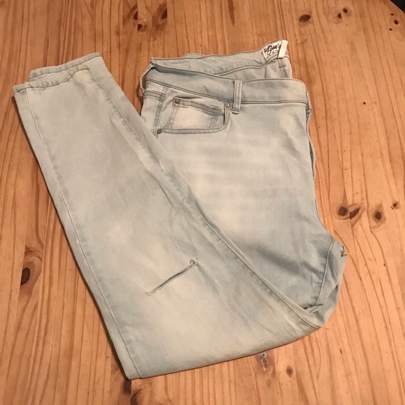 Celebrity Pink Denim - Celebrity Pink Body Sculpt Jeans